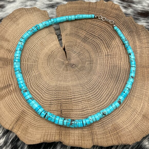 1990s Native American SANTO DOMINGO Kingman Turquoise Heishi Graduated Necklace - Picture 1 of 2
